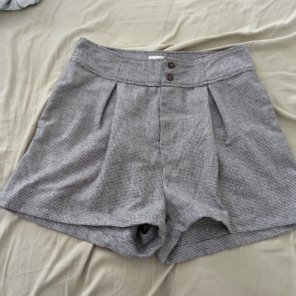 GRAY SHORTS